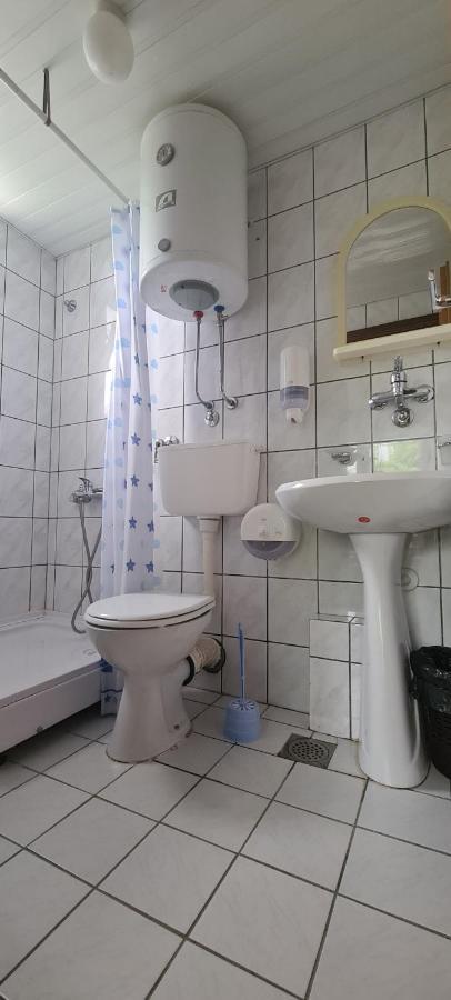 Guest House Tiha Noc Žabljak エクステリア 写真