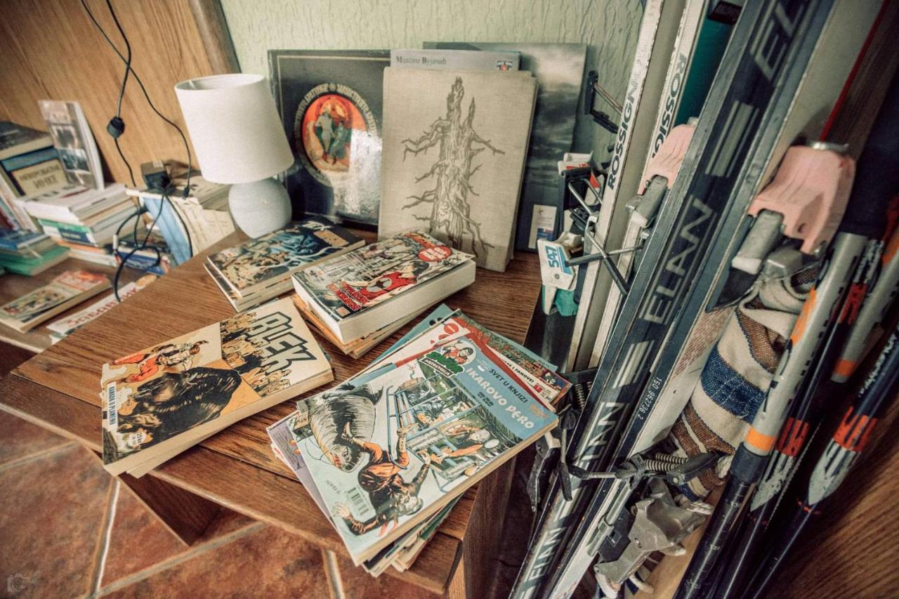 Guest House Tiha Noc Žabljak エクステリア 写真