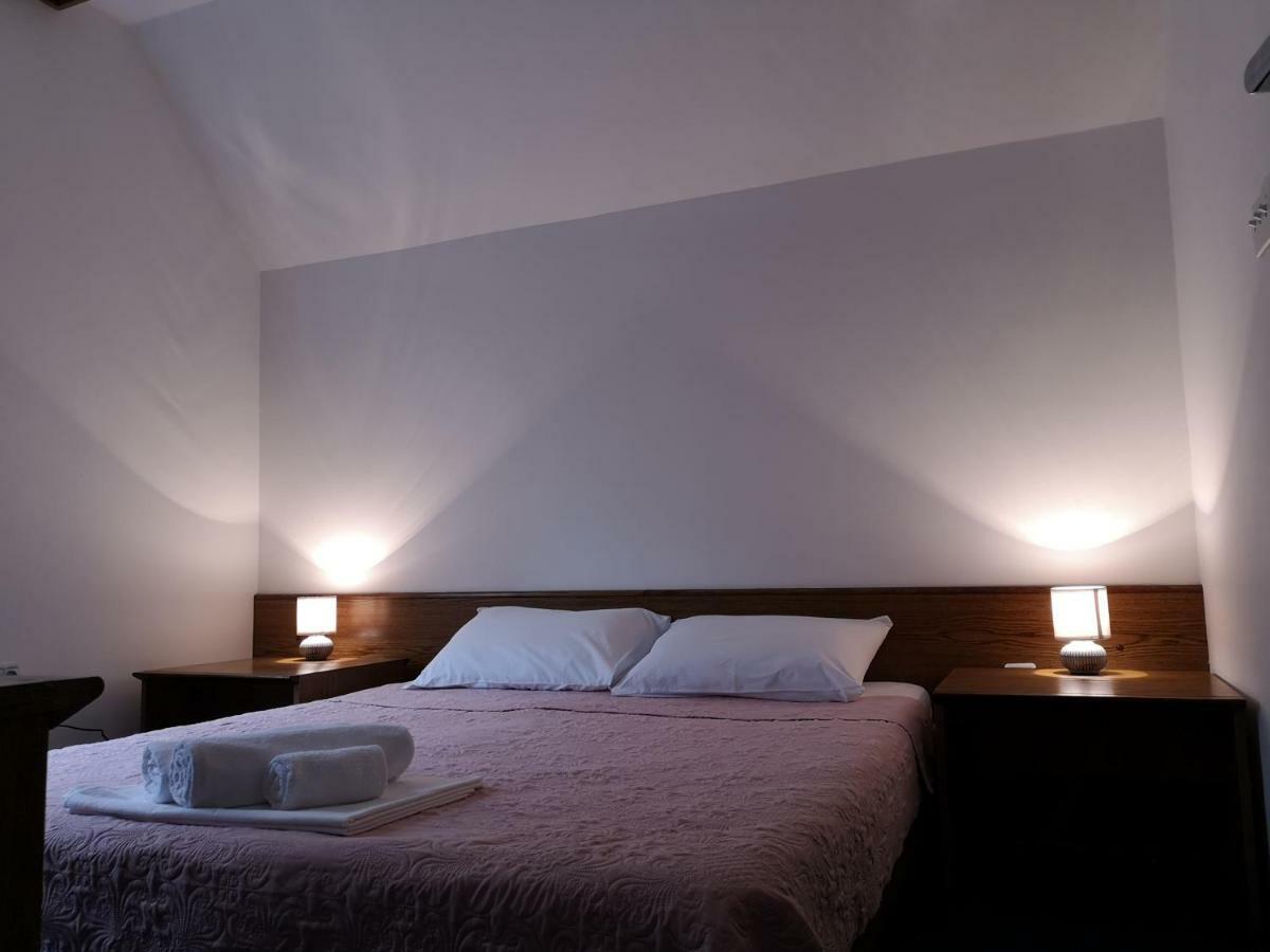Guest House Tiha Noc Žabljak エクステリア 写真